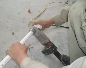 寻甸漏水维修电话